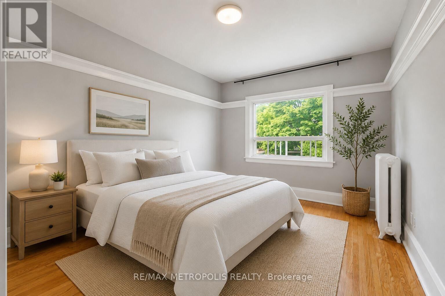 Property Photo: 277 Gilmour Avenue Upper ON M6P 3B6