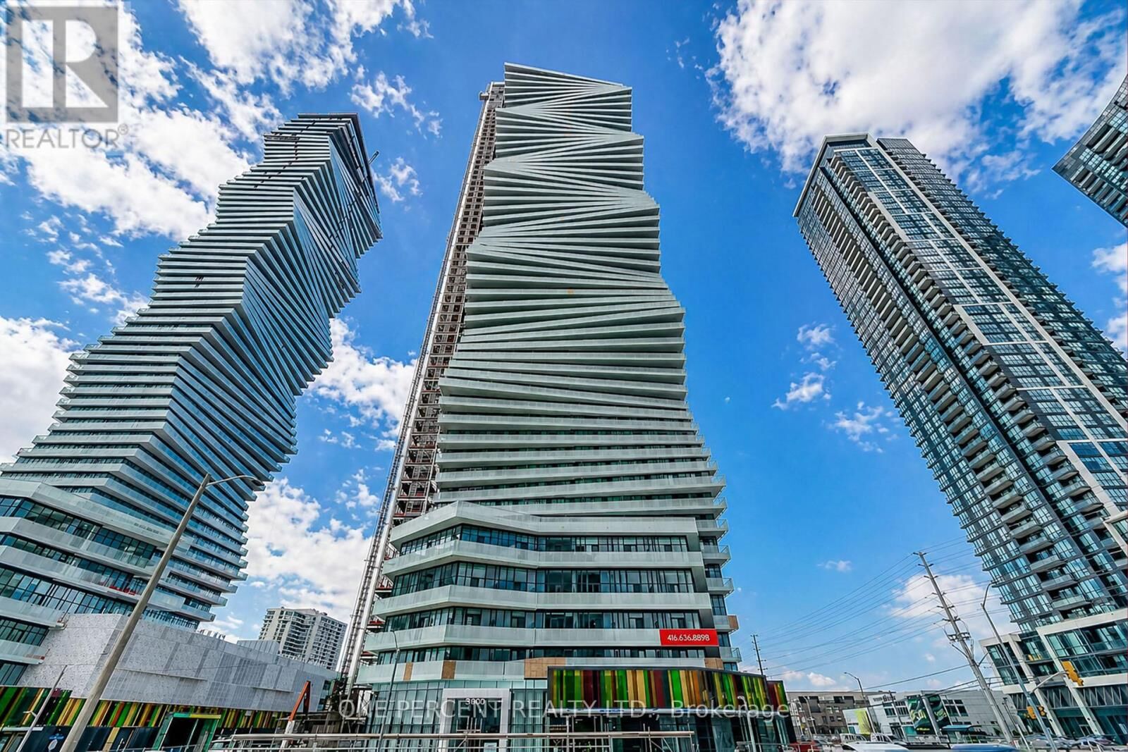 Property Photo: 3900 Confederation Parkway 204 ON L5B 0M3