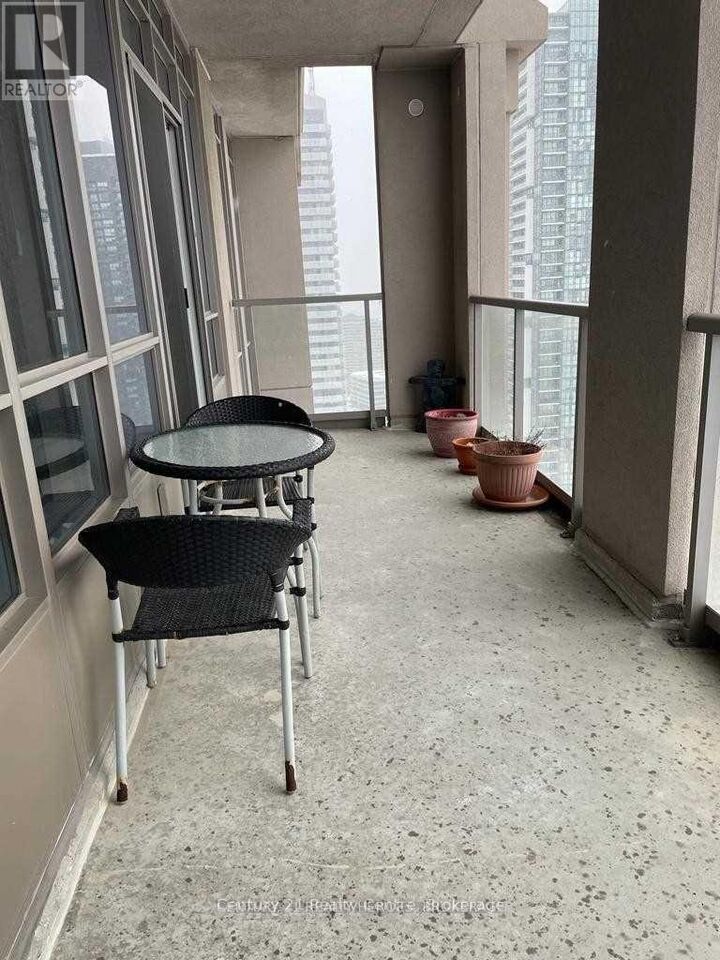 Property Photo: 388 Prince Of Wales Drive 3103 ON L5B 0A1