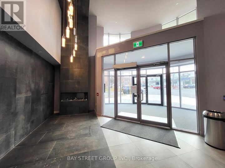 Property Photo:  2433 Dufferin Street 206  ON M6E 0B4 