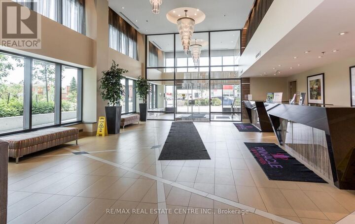 Property Photo:  3985 Grand Park Drive Drive 2609  ON L5B 0H8 