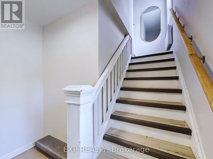 Property Photo:  200 Waterloo Avenue 2nd Floor  ON N1H 3J5 
