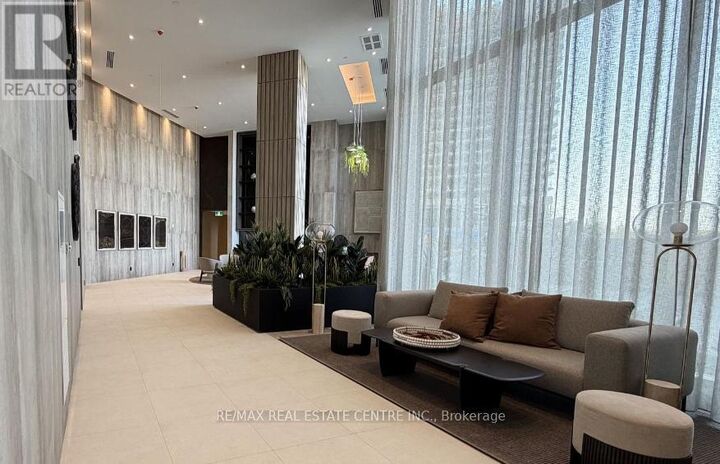 Property Photo: 10 Flavelle Trail 806 ON L4L 1V8