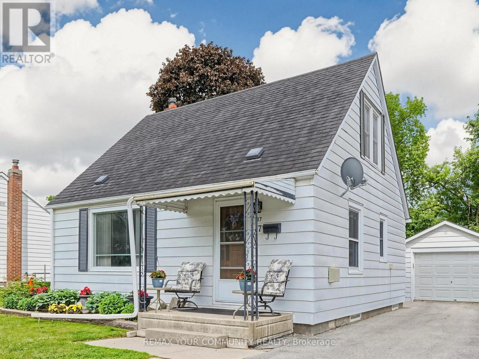 Property Photo:  17 Colborne Street East  ON K9V 1K2 
