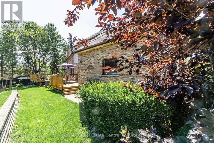 Property Photo:  79 Woodland Glen Drive  ON N1G 3S3 