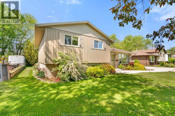 Property Photo: 21200 Pier Road ON N0P 2P0