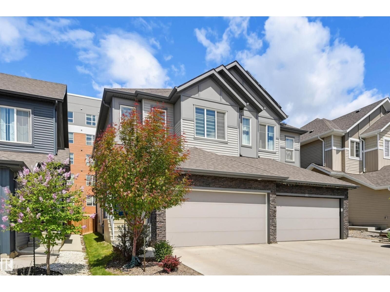 Property Photo:  918 Daniels Lo SW  AB T6W 4C8 