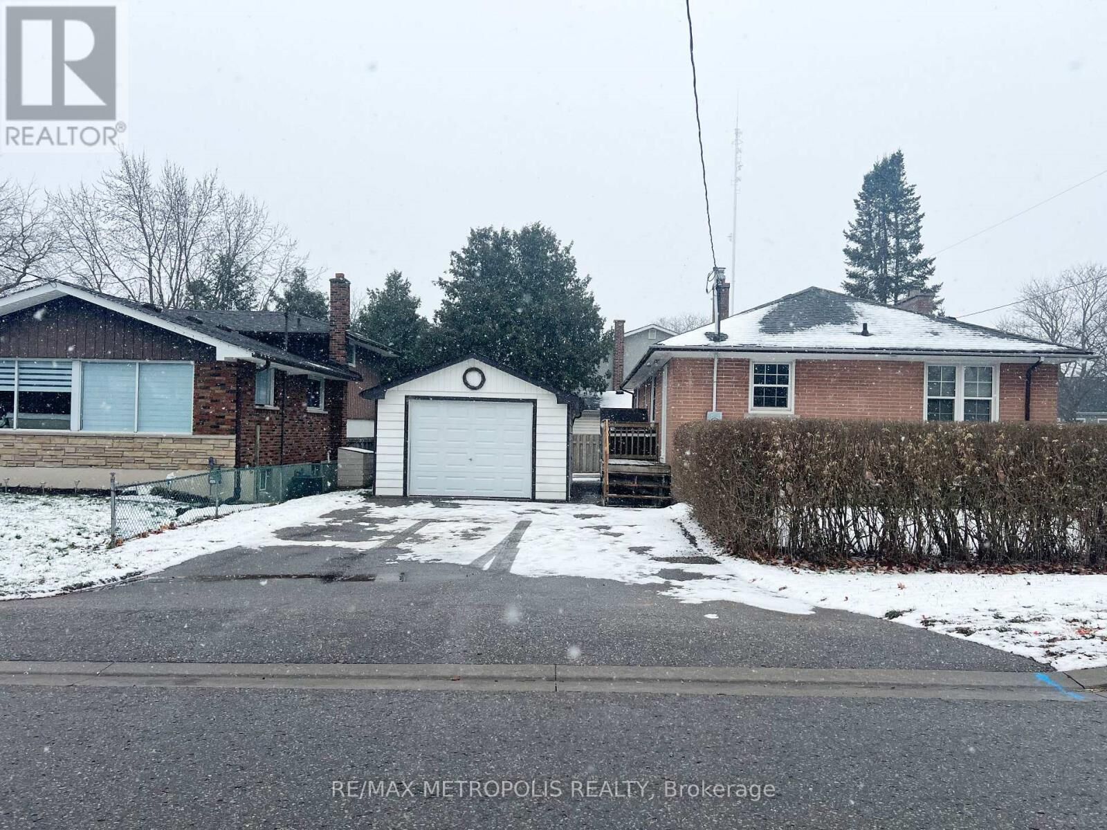 Property Photo: 1101 King Street Bsmt ON L1N 5A9