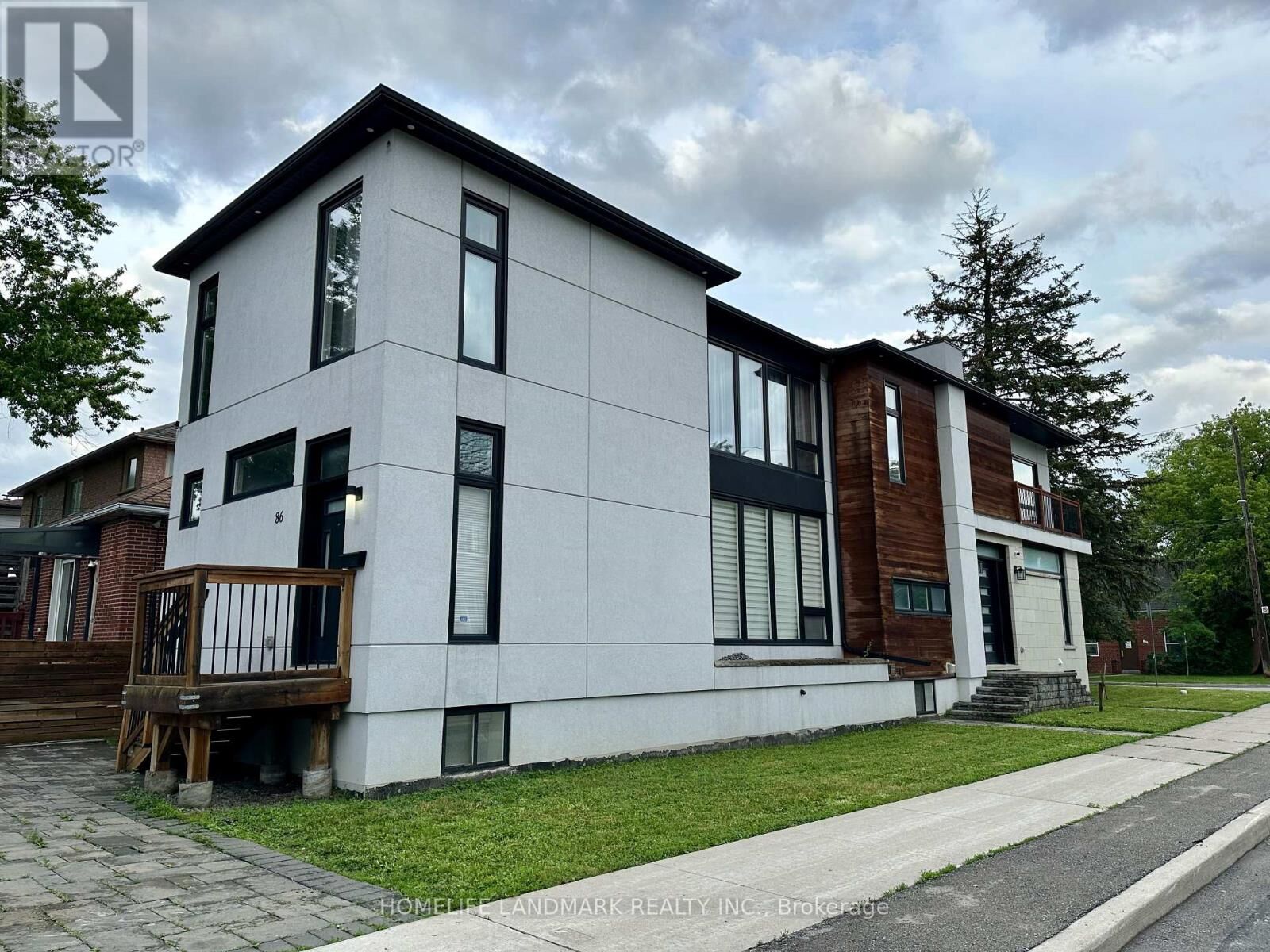 Property Photo:  86 Pemberton Avenue  ON M2M 1Y5 