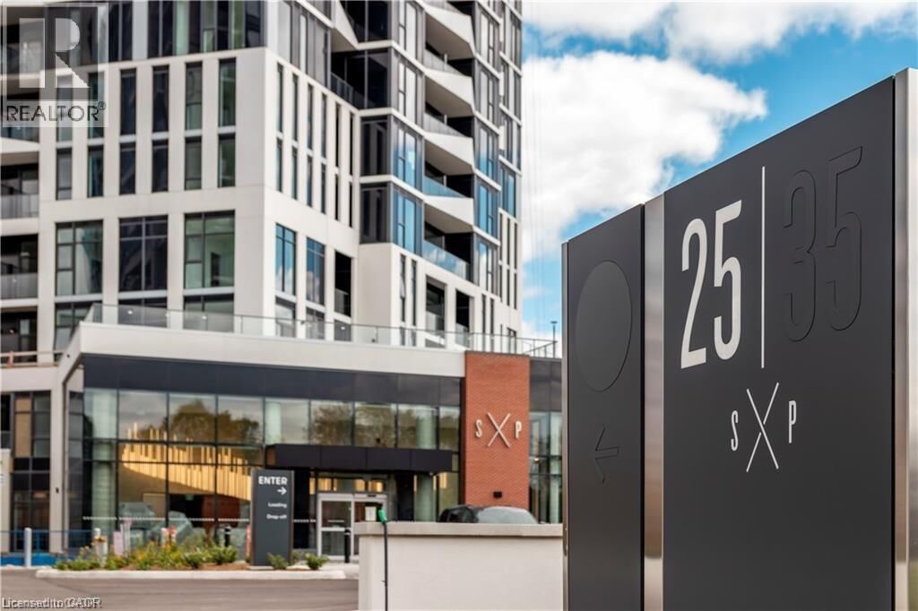Property Photo:  25 Wellington Street 902  ON N2G 0G5 