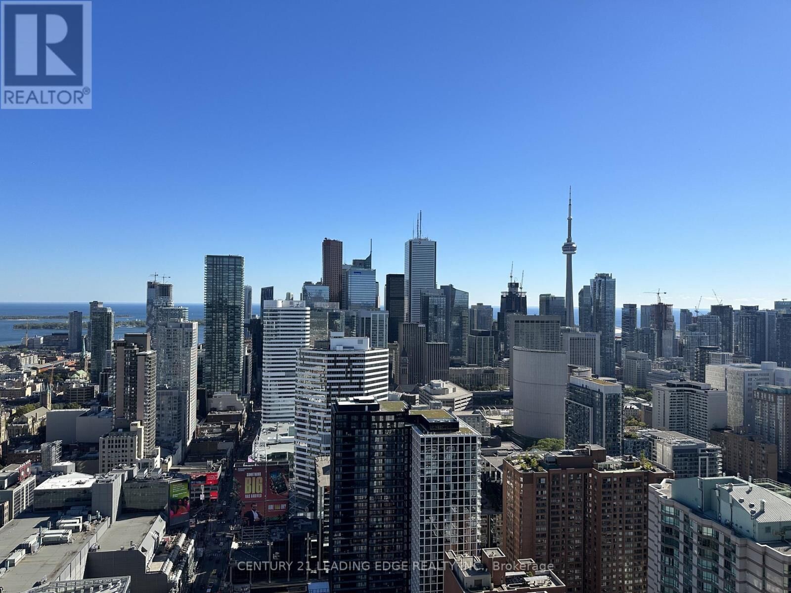Property Photo:  386 Yonge Street 4607  ON M5B 0A5 