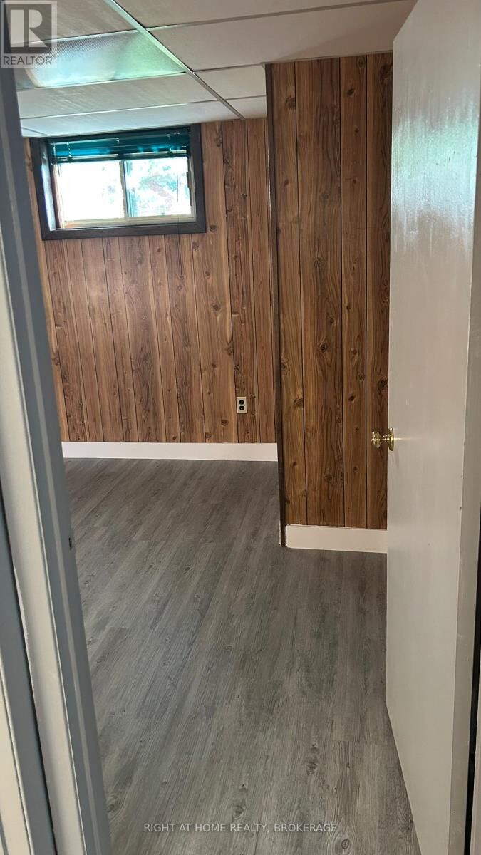 Property Photo:  19 White Street  ON L2N 1Z3 