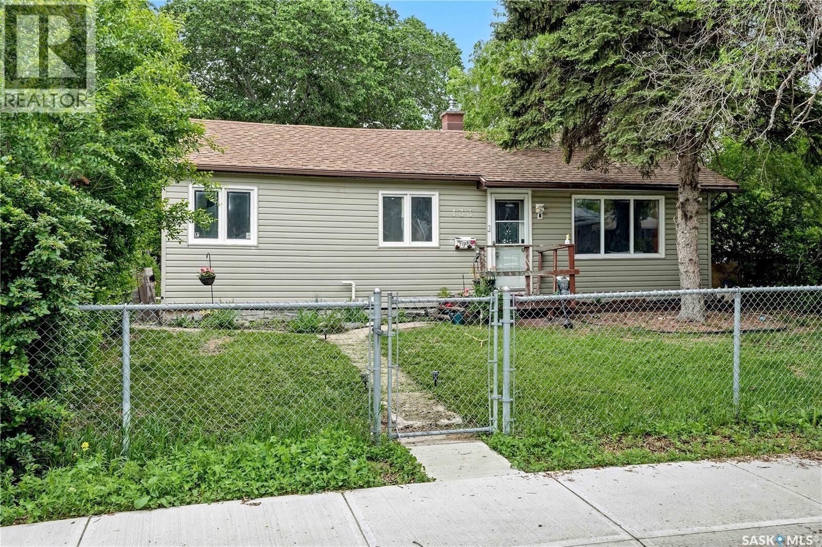 Property Photo:  133 Osler Street  SK S4R 1V3 