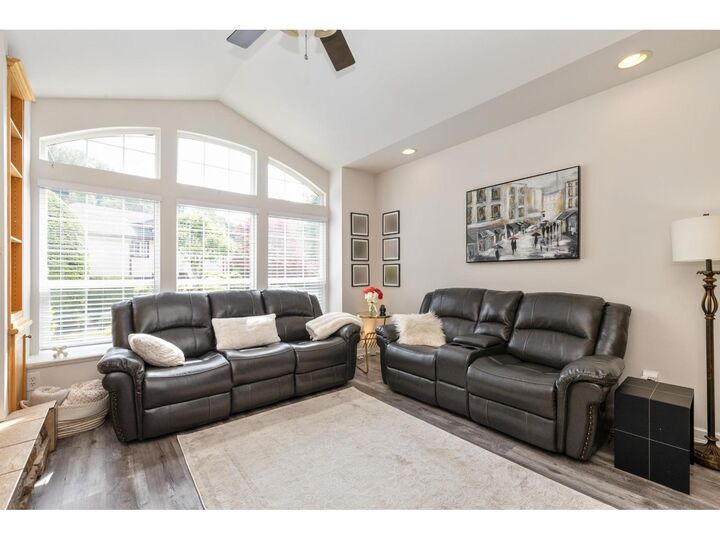 Property Photo: 32777 Chilcotin Drive 68 BC V2T 5W4