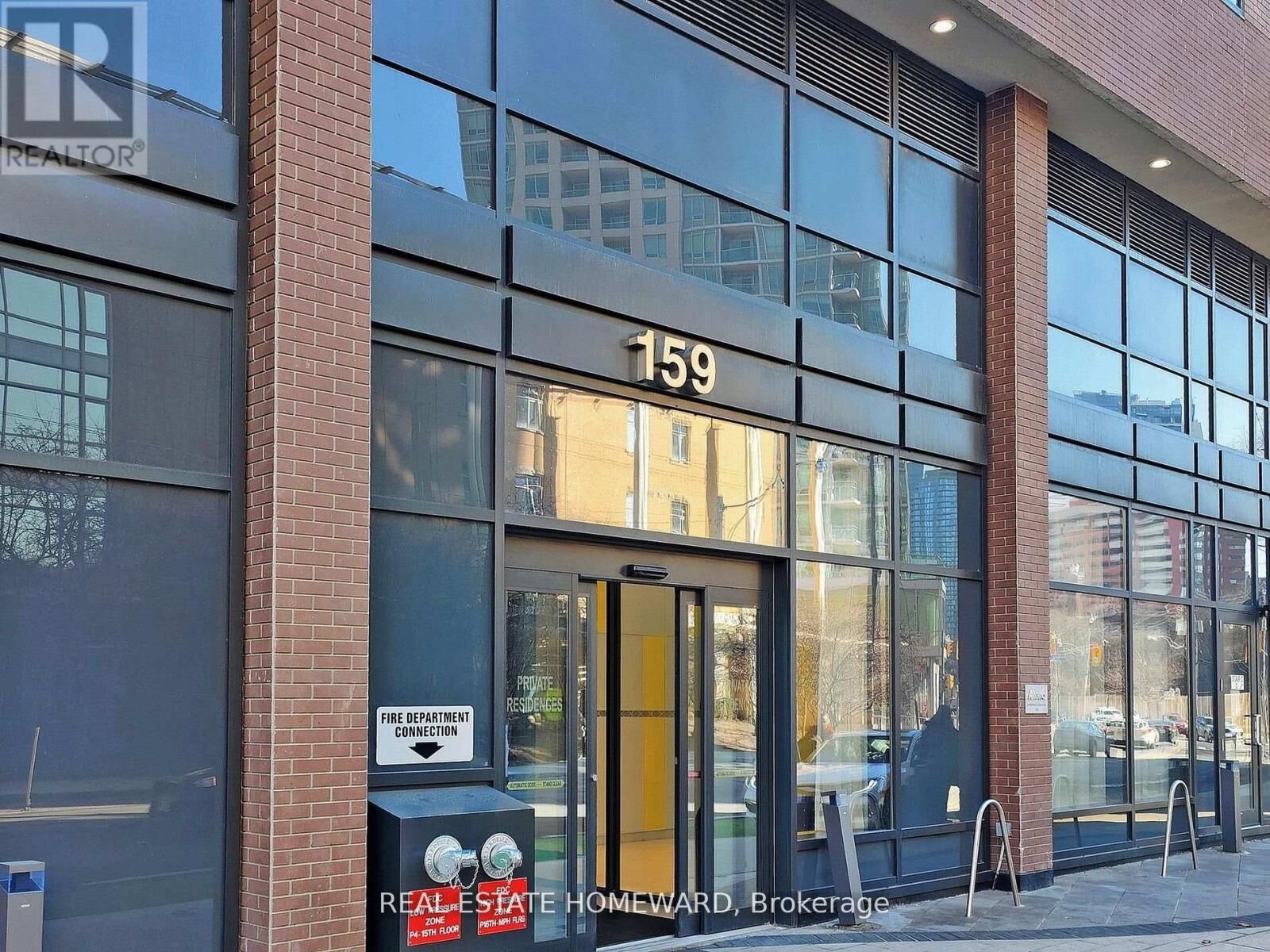 Property Photo: 159 Wellesley Street East 1809 ON M4Y 0H5