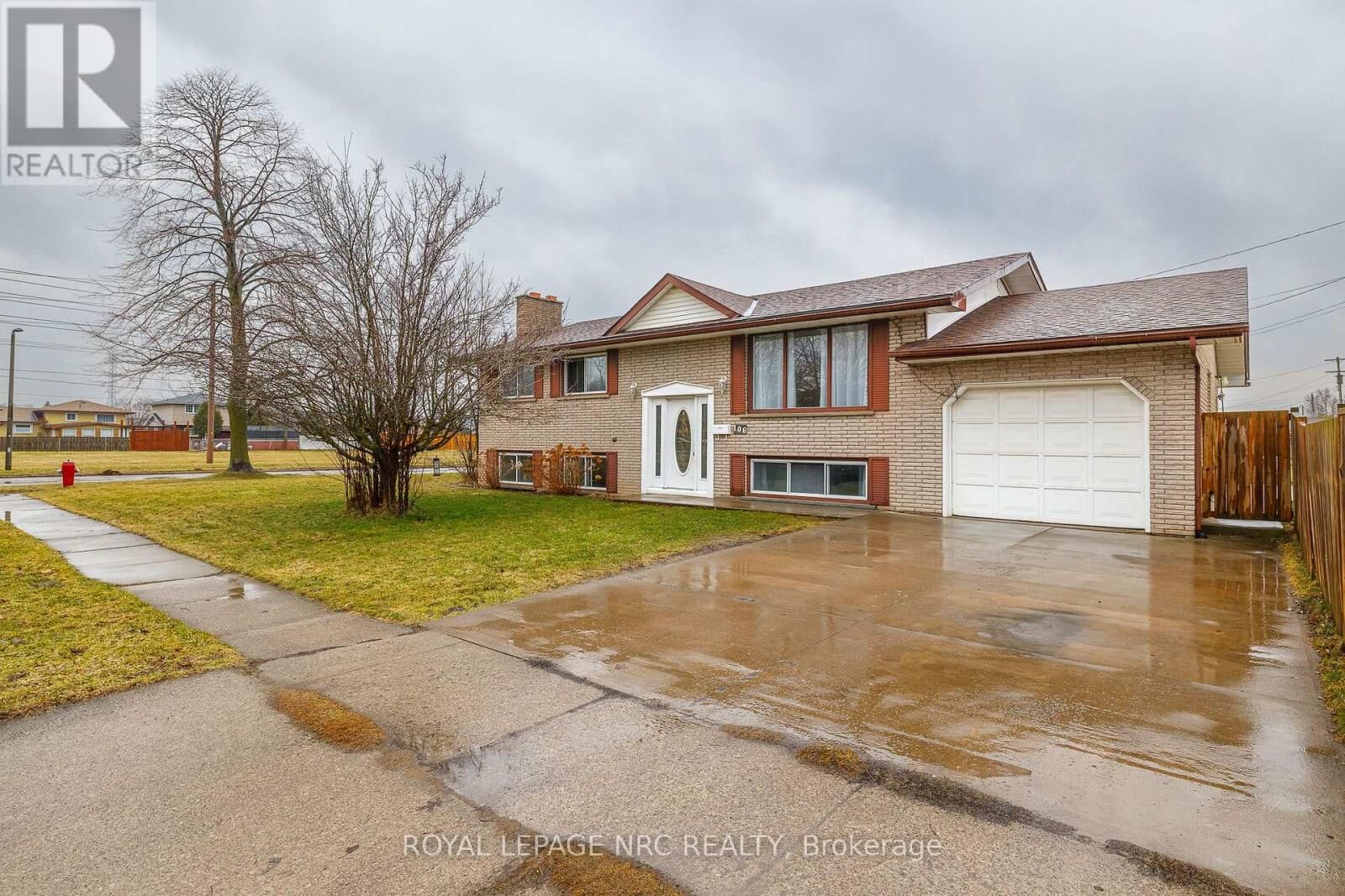 Property Photo: 106 Lewis Street ON L3B 4V7
