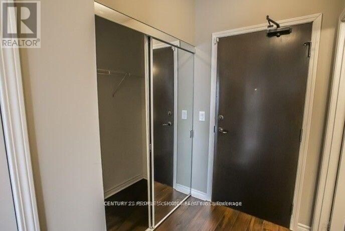 Property Photo: 385 Prince Of Wales Drive 3510 ON L5B 0C6