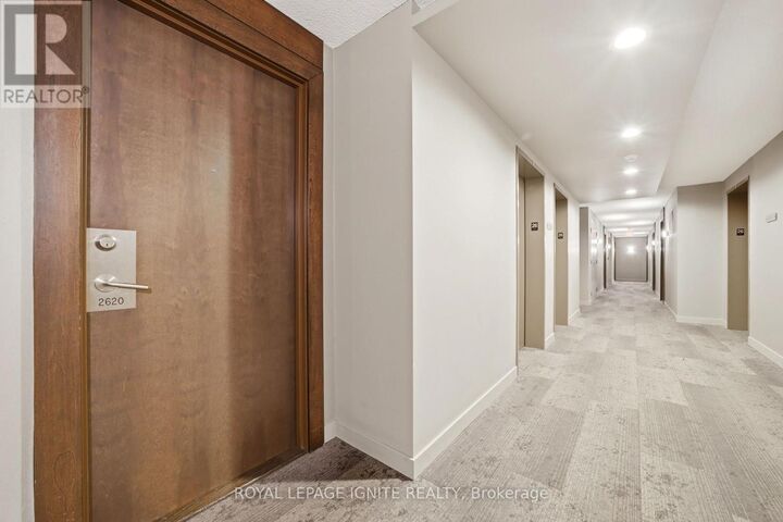 Property Photo:  135 Village Green Square 2620  ON M1S 0G4 