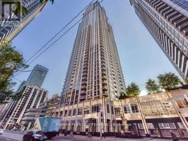 Property Photo: 763 Bay Street 2812 ON M5G 2R3