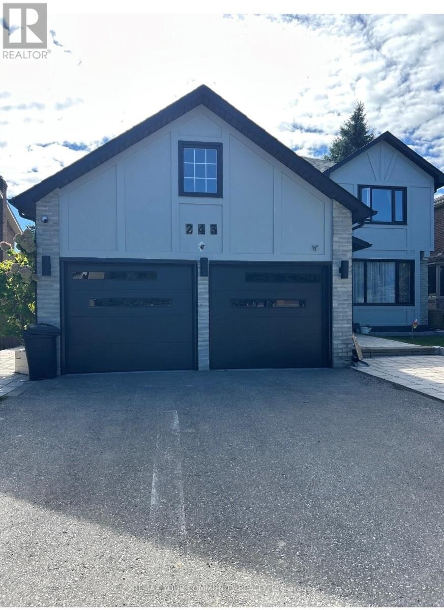 Property Photo:  243 Orchard Heights Boulevard  ON L4G 5A2 