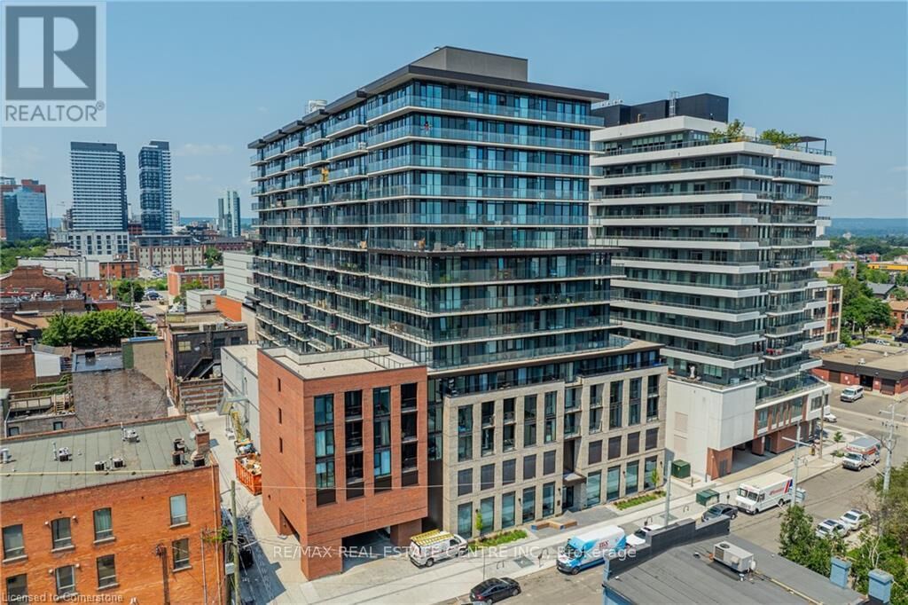 Property Photo:  1 Jarvis Street 725  ON L8R 3J2 