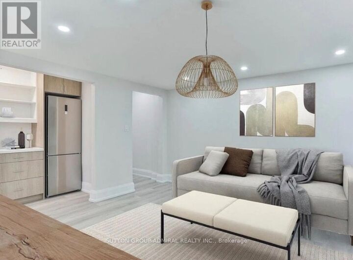 Property Photo:  448 Spadina Road 101  ON M5P 2W4 