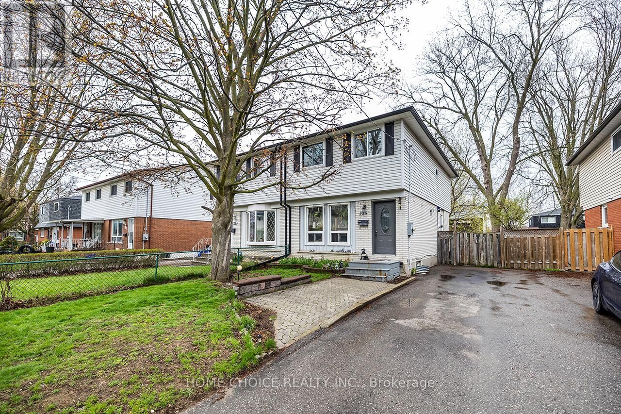 Property Photo:  225 Barkley Crescent  ON L1J 2E7 