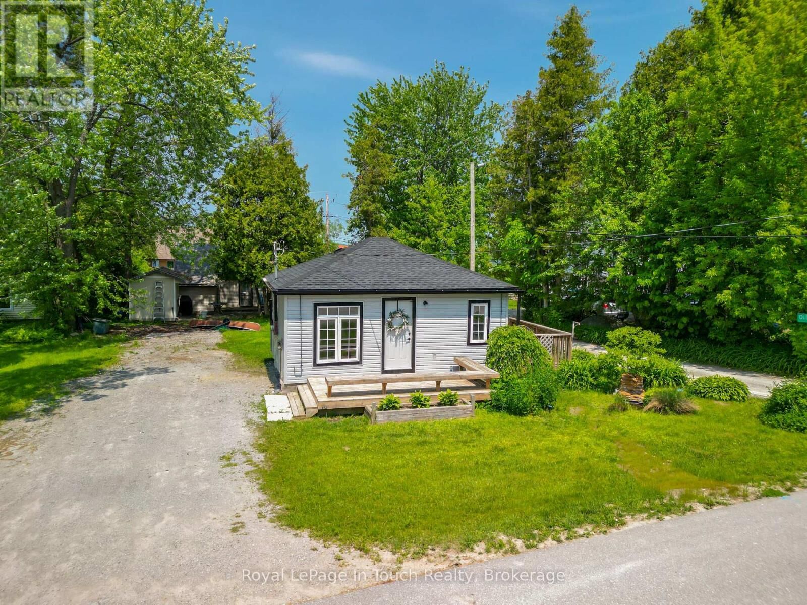 Property Photo:  78 King Rd  ON L0K 2C0 