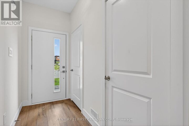 Property Photo: 1595 Capri Crescent 66 ON N6G 3Y6