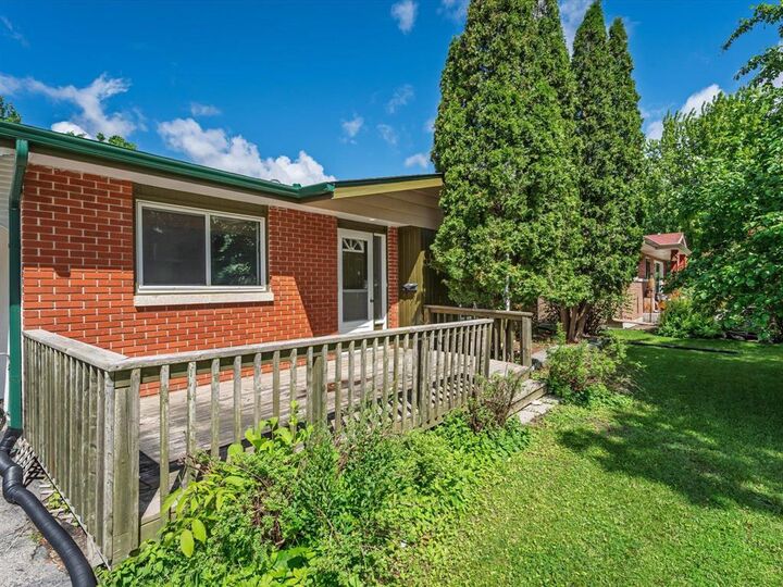 Property Photo:  34 O'Brien Crescent  MB R3R 1M6 