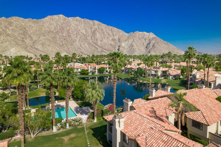 Property Photo: 55057 Tanglewood CA 92253