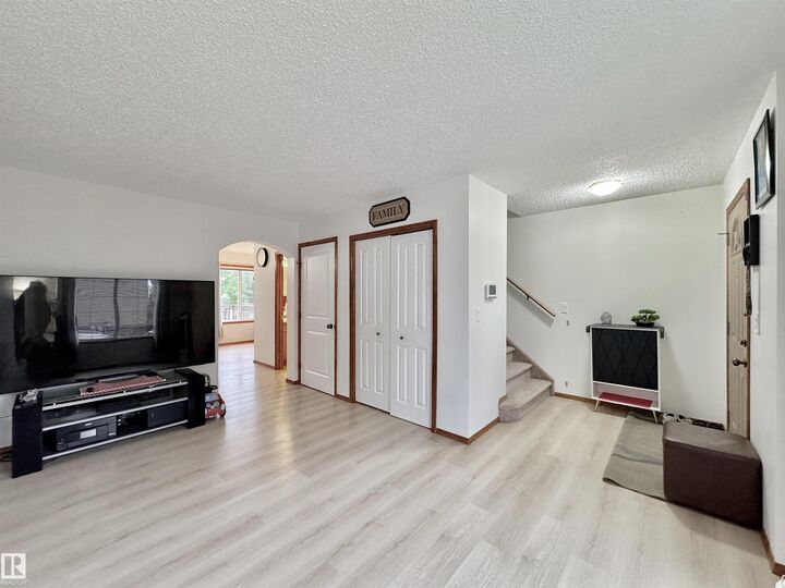 Property Photo:  320 Spruce Ridge Road  AB T7X 0H5 