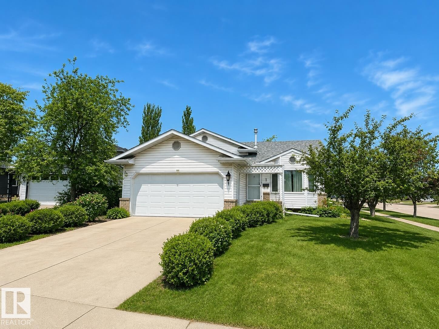 Property Photo:  1 Munro Court  AB T9E 6N6 