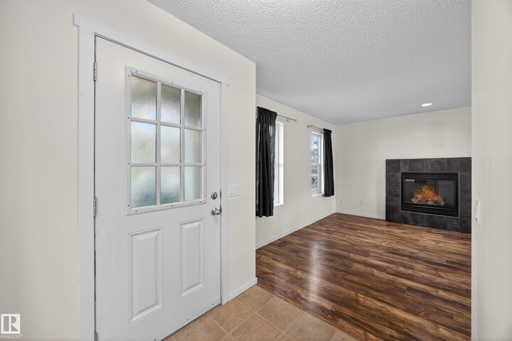 Property Photo:  3634 12 Street NW  AB T6T 0J5 