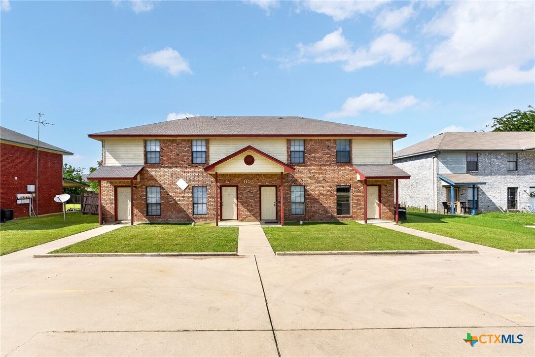 Property Photo: 1105 Leslie Circle TX 76549