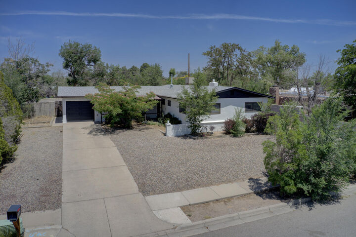Property Photo: 5804 Chaparral Circle NW NM 87114
