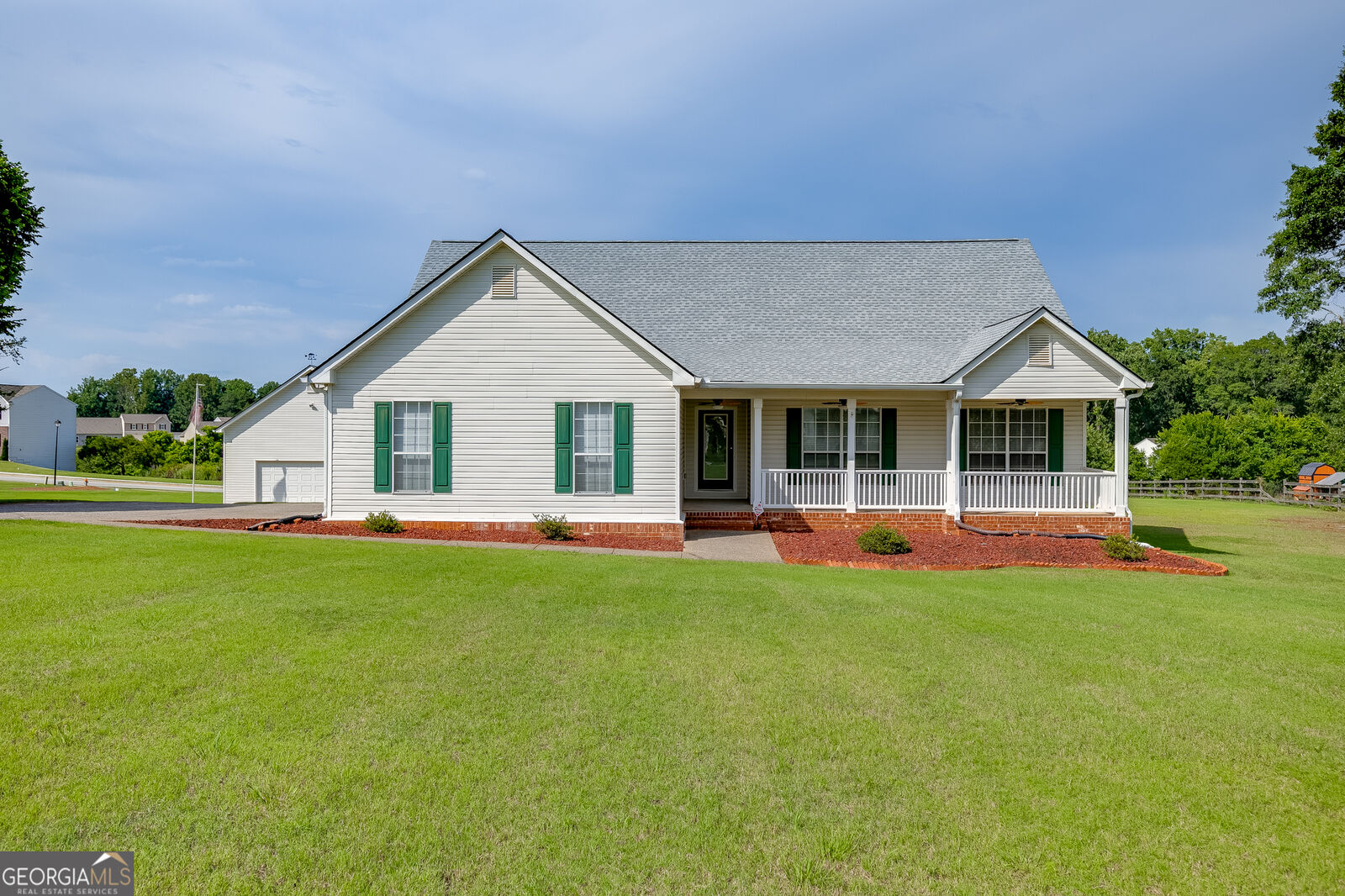 Property Photo: 352 Olde Wick Trail GA 30548