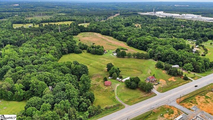 Property Photo:  2740 Moore Duncan Highway  SC 29369 