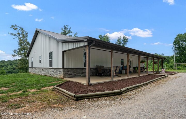 Property Photo: 7213 Hammonsville Rd KY 42713