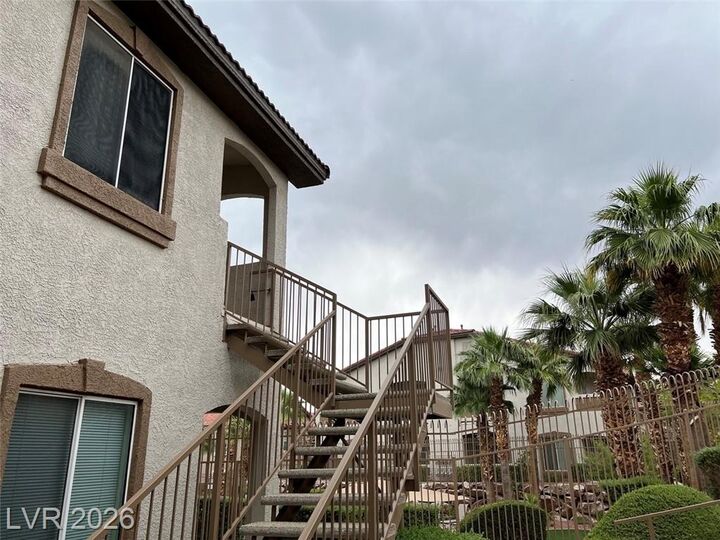 Property Photo: 2305 West Horizon Ridge Parkway 521 NV 89052