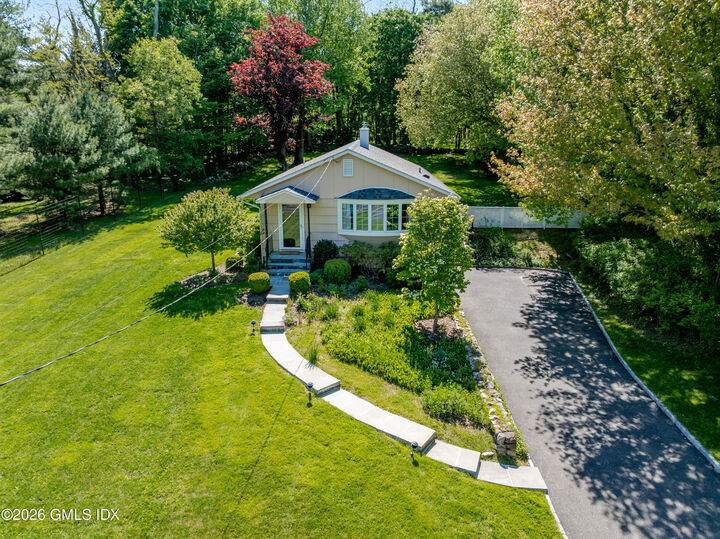 Property Photo:  395 Taconic Road  CT 06831 