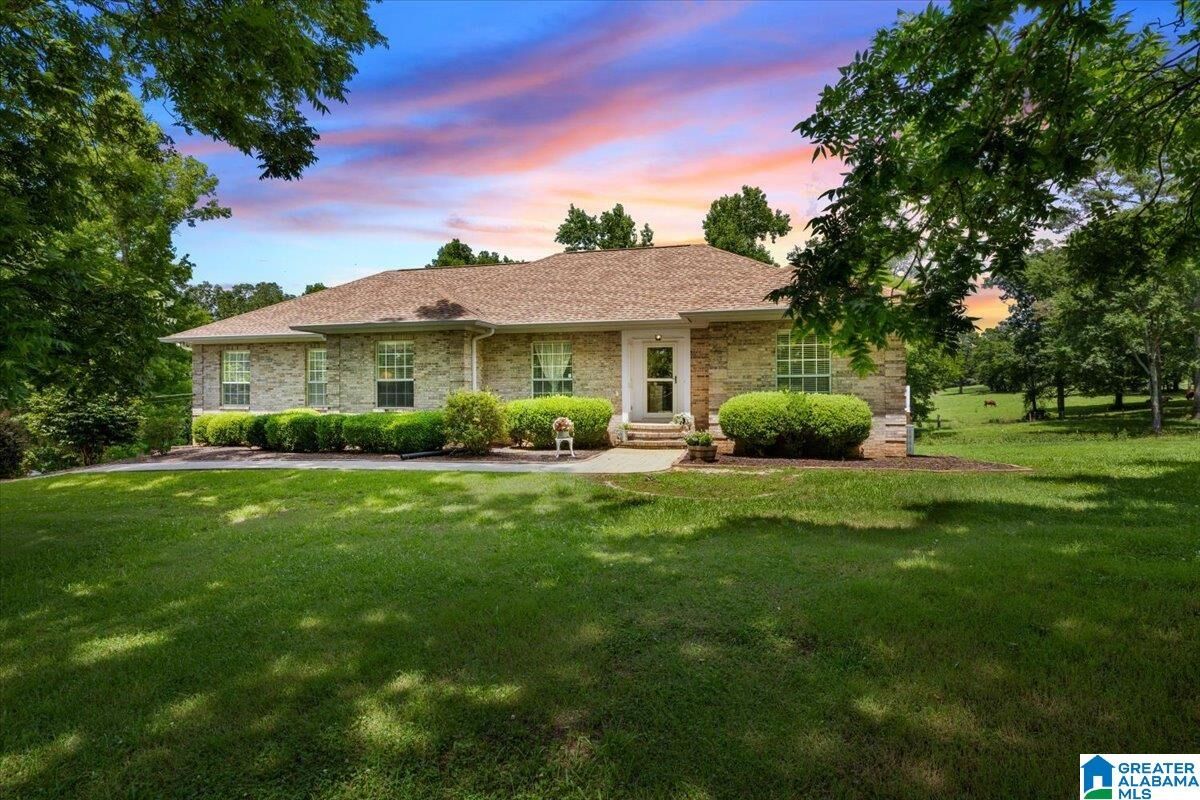 Property Photo:  5626 County Highway 11  AL 35079 