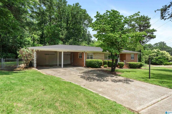 Property Photo: 1154 Montclair Road AL 35213