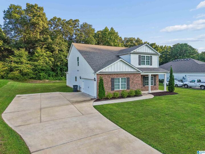Property Photo:  1193 Mountain Laurel Circle  AL 35004 