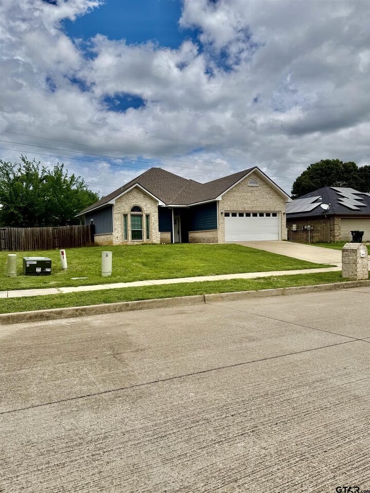 Property Photo: 5807 Deauville St. TX 75704