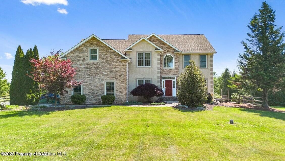 Property Photo:  562 Country Club Road  PA 18045 