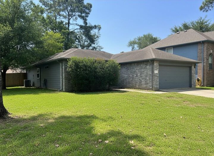 Property Photo: 25314 Laurel Green Street TX 77373