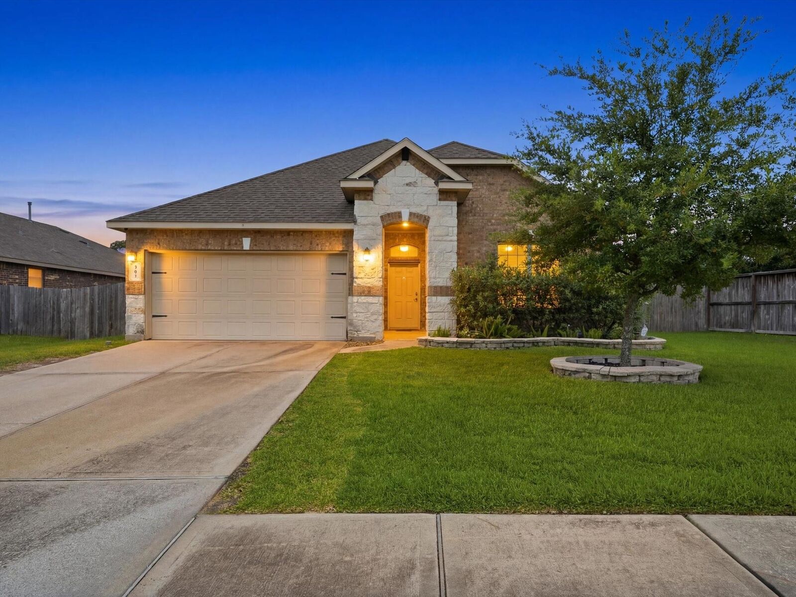 Property Photo: 14027 Routt Forest Trail TX 77384