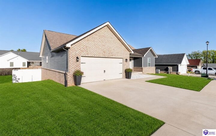 Property Photo:  307 Valhalla Trace  KY 40175 