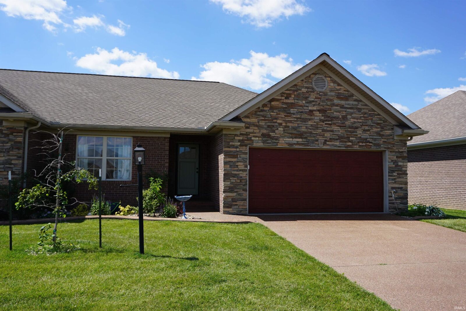 Property Photo:  9905 Arbor Lake Drive  IN 47630 